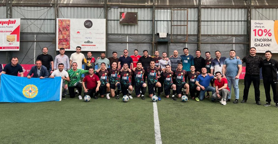 Команда МЧС вышла в полуфинал турнира по мини-футболу, посвященного памяти Великого лидера