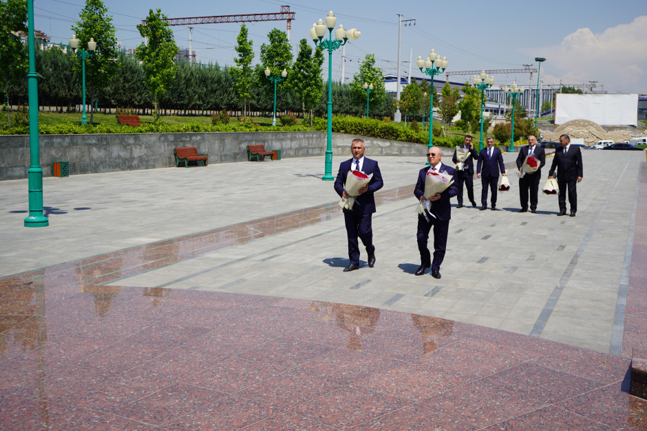 Nazir Kəmaləddin Heydərov Özbəkistana səfər edib (video, foto)