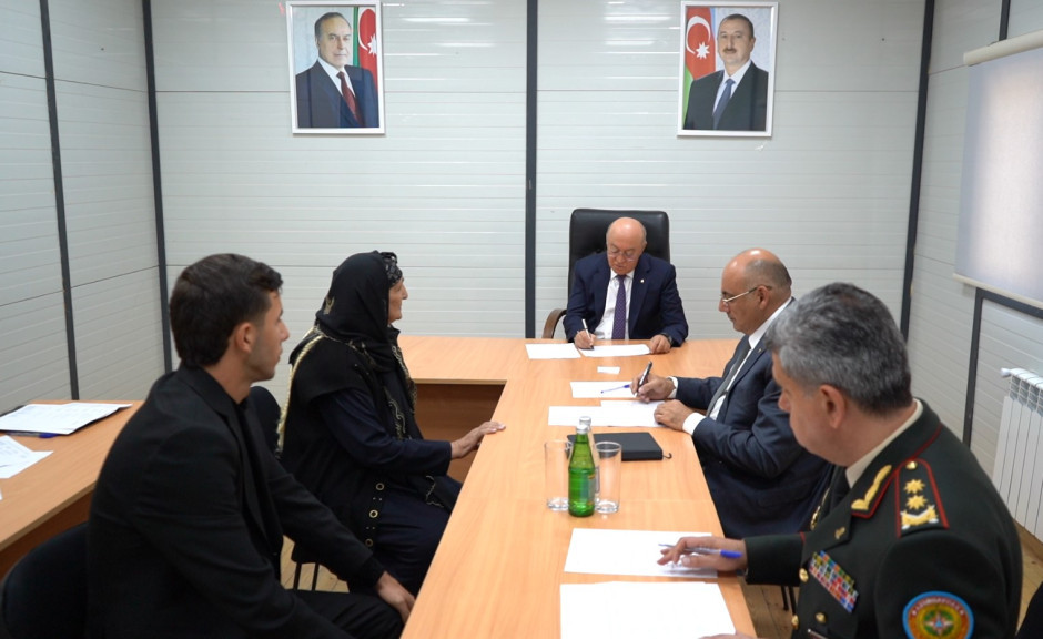Fövqəladə hallar naziri Kəmaləddin Heydərov Kəlbəcər şəhərində vətəndaşları qəbul edib